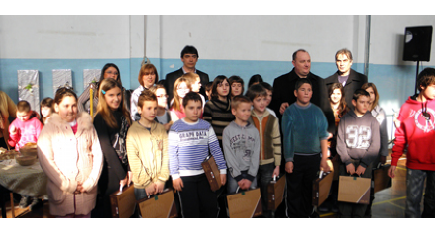 Računari učenicima četvrtih razreda