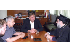 Episkop sremski Vasilije posetio opštinu Pećinci
