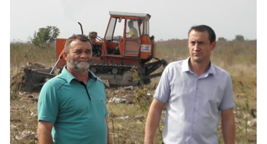 U toku čišćenje deponija