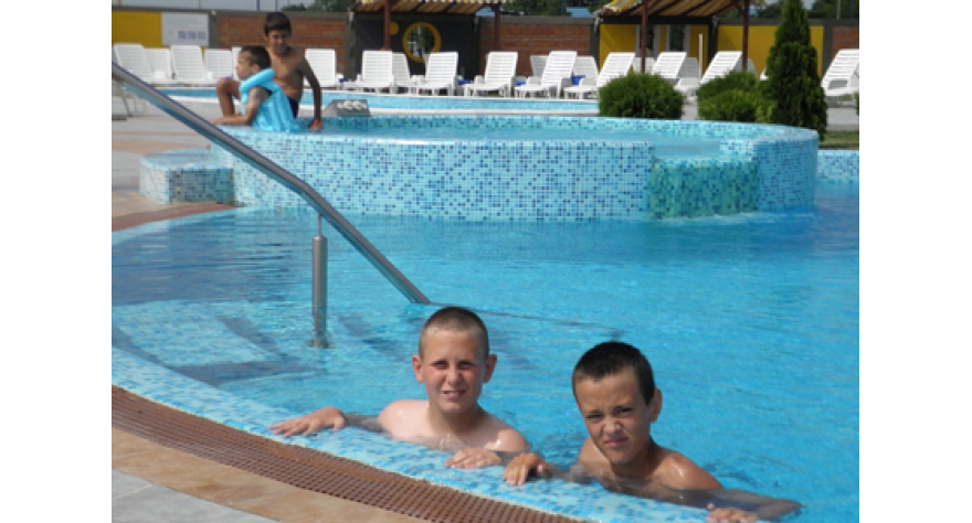 Besplatna škola plivanja za osnovce