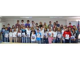 Opština Pećinci nagradila najuspešnije učenike