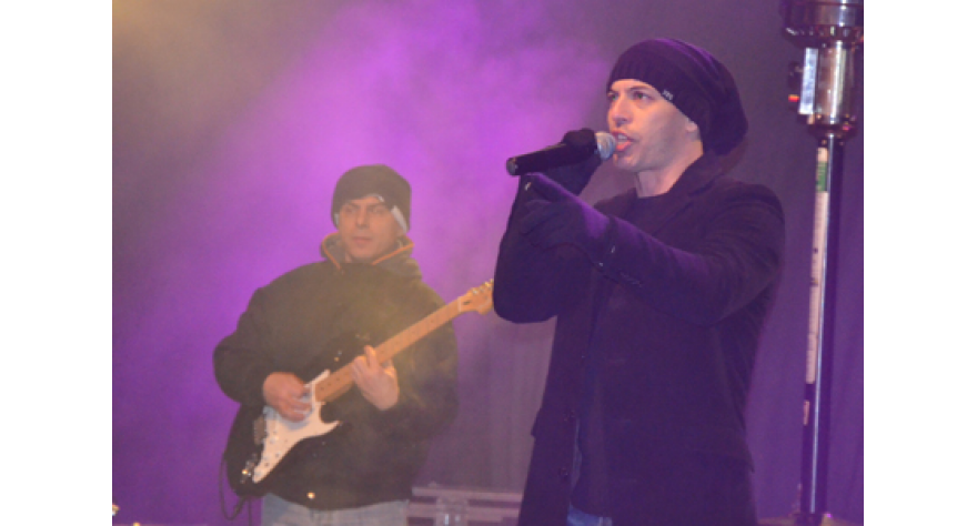 Opština Pećinci sa Topalkom slavila na trgu