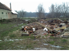 Дивља депонија у Купинову пре