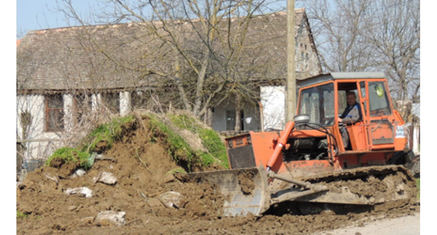 Појачано одржавање јавних површина и каналске мреже