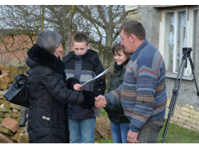 Opština Pećinci donirala pola miliona za novu kuću porodice Grković