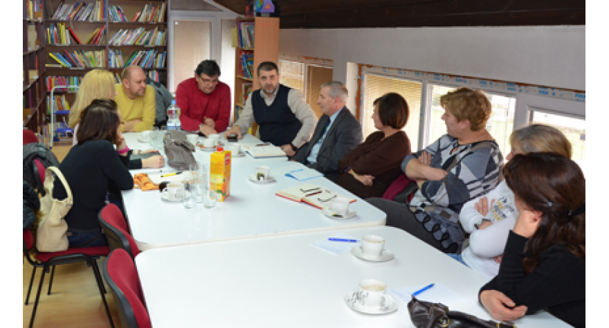 Повратак драмског стваралаштва у школе