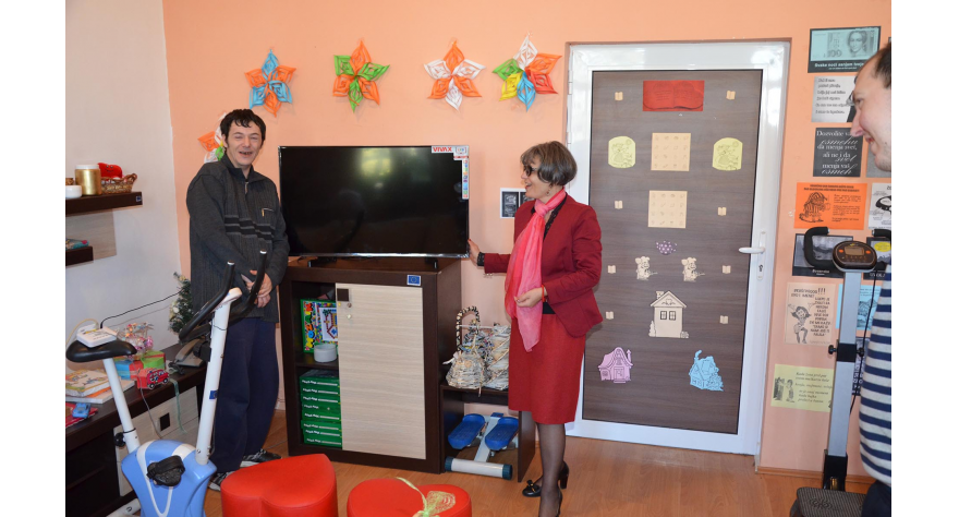 Novi televizor stigao u Dnevni boravak u Subotištu