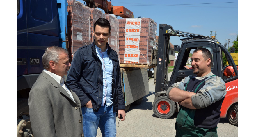 U toku isporuka građevinskog materijala za izbegličke porodice