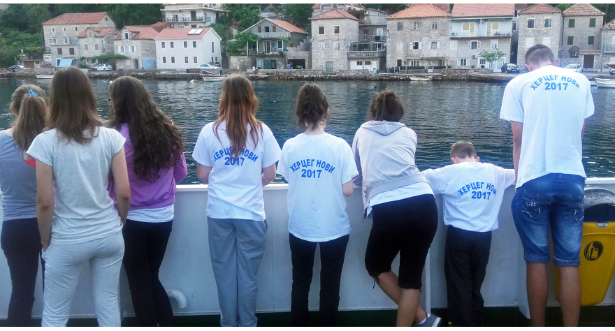 Nagrađeni učenici bezbedno stigli u Herceg Novi