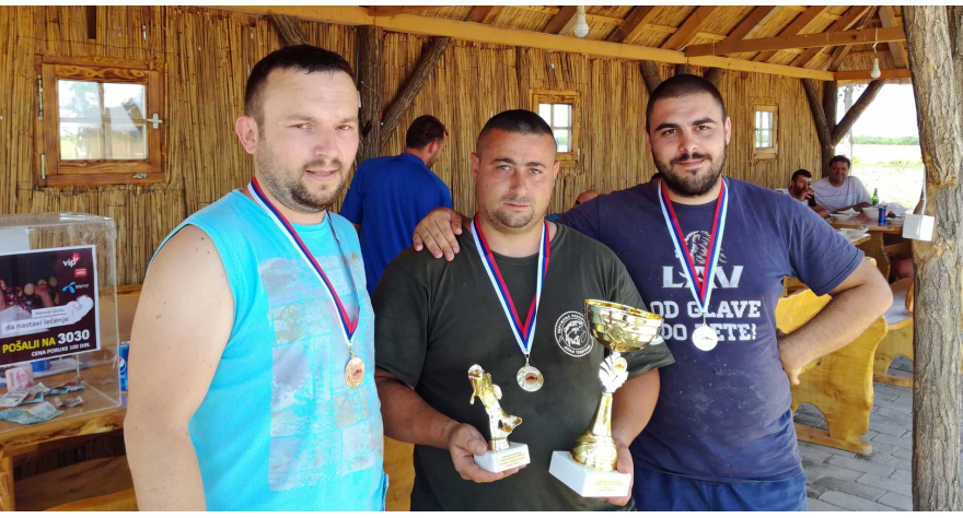 Ribolovci pecali za Uroša