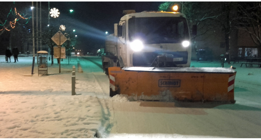 Povećan oprez u saobraćaju zbog leda na putevima!