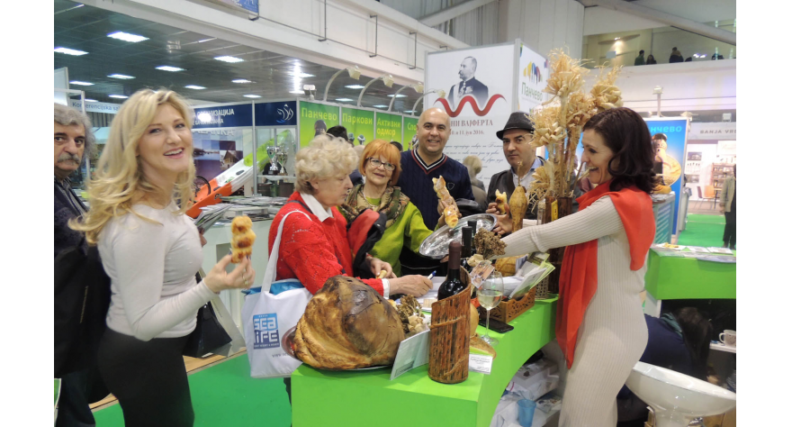 Opština Pećinci na štandu „Divan je kićeni Srem“