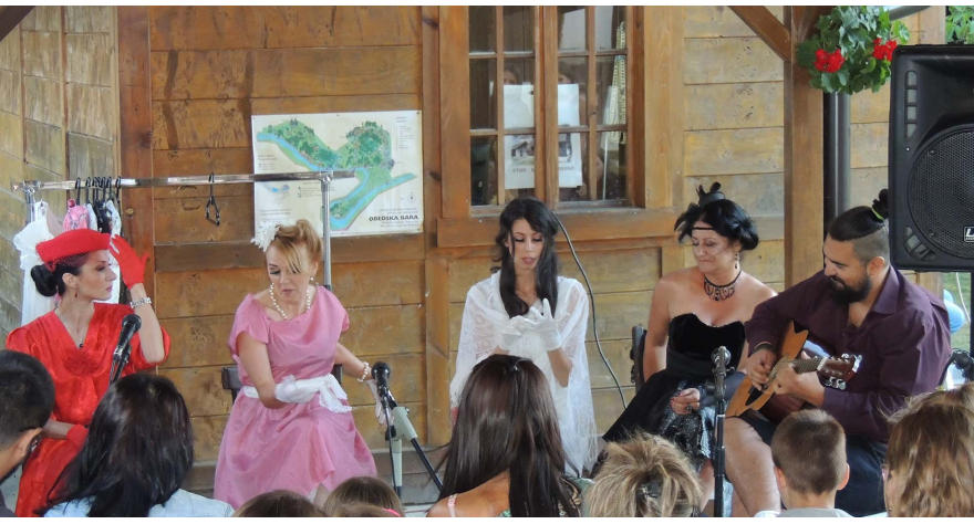 Pećinački amateri oduševili publiku u Kupinovu