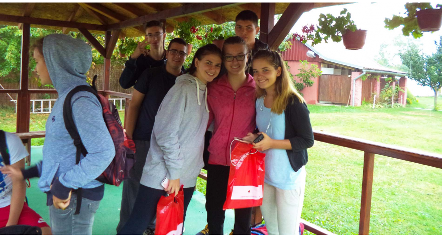 Znanjem do humanosti