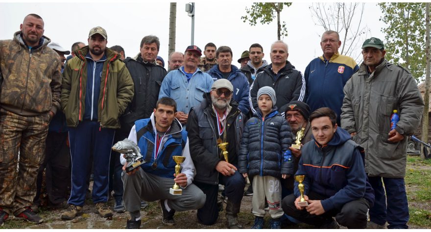 Ribolovci pecali za Strahinju