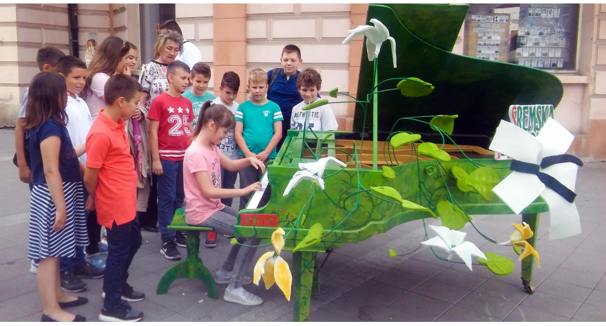 Pećinački đaci na Festivalu pijanizma