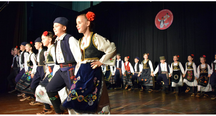 Pećinački folkloraši otvorili Kulturno leto