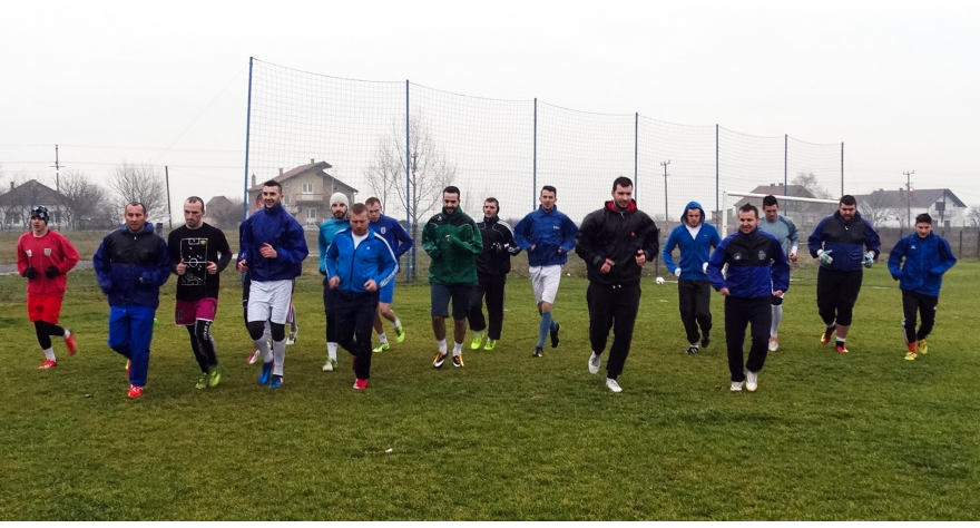 Trener Knežević na slatkim mukama