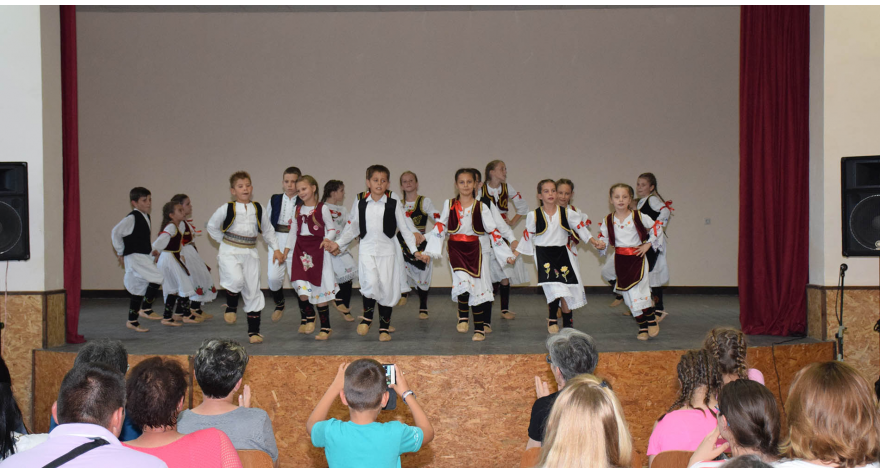 Izvor nastupio u punom sastavu