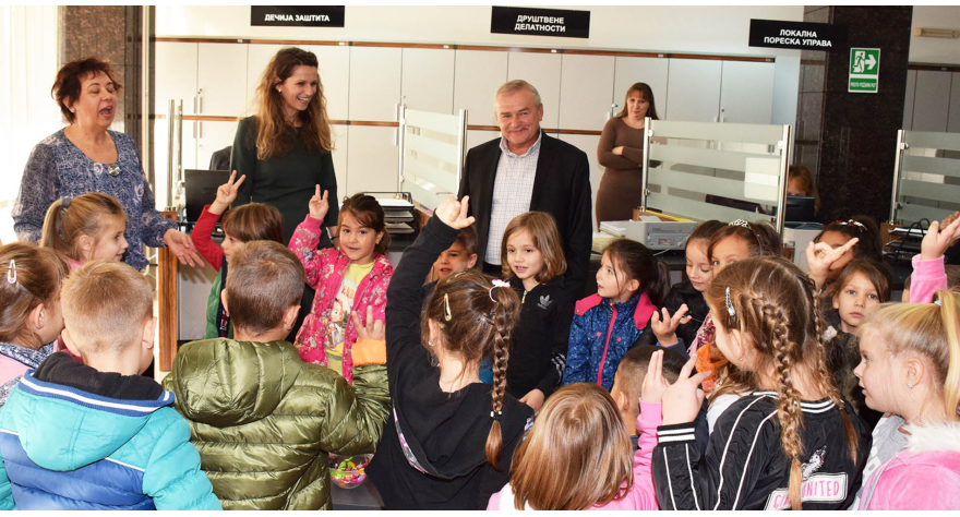 Predškolci posetili Uslužni centar