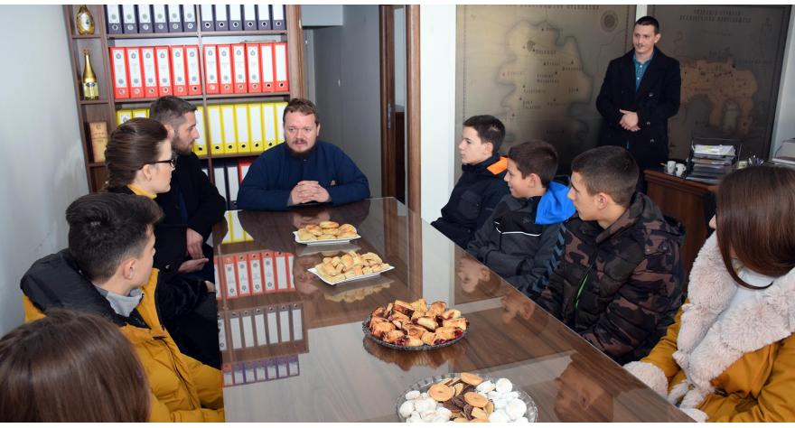 Pećinački osnovci u prvih 50 na svetu