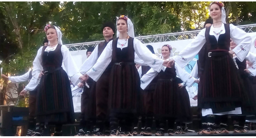 Izvor zaigrao i zapevao na festivalu u Beogradu