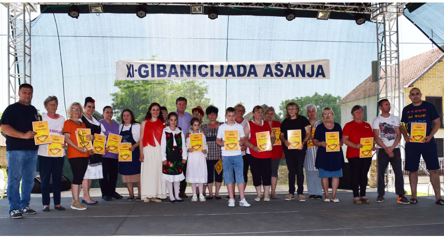 Njeno veličanstvo gibanica