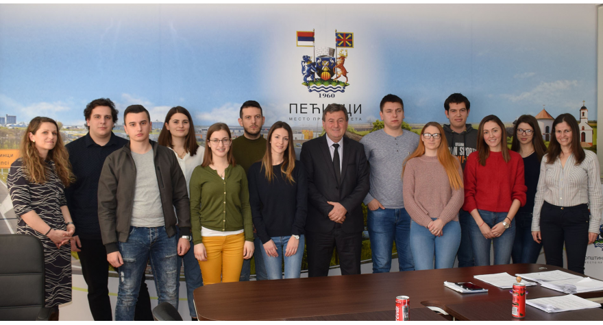 Opština Pećinci stipendira 42 studenta