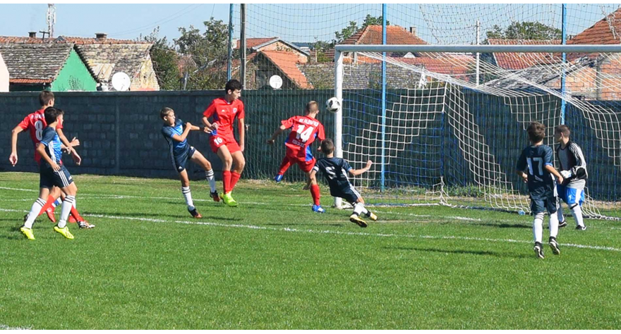 Dupli fudbalski program u Tovarniku