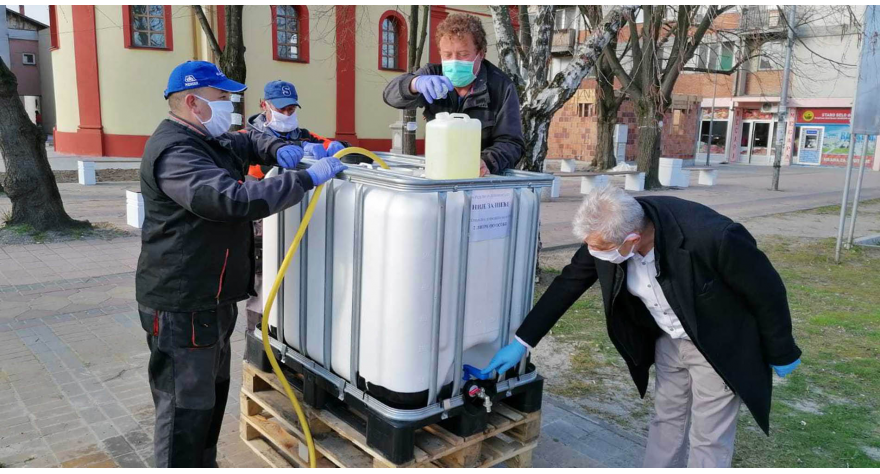 Rezervoari sa dezinfekcionim sredstvom za građane u svim naseljima