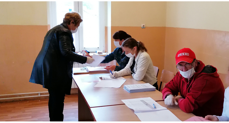 Do 9 časova izlaznost 9,9%