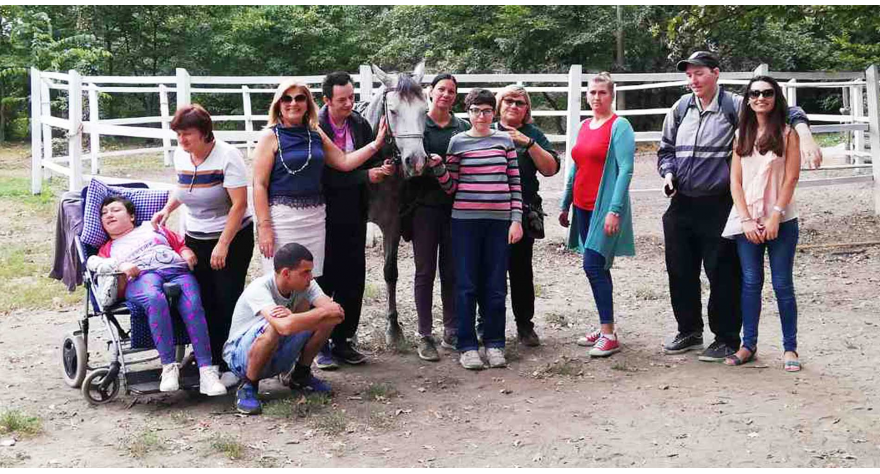 Terapija i podrška uz druženje sa životinjama