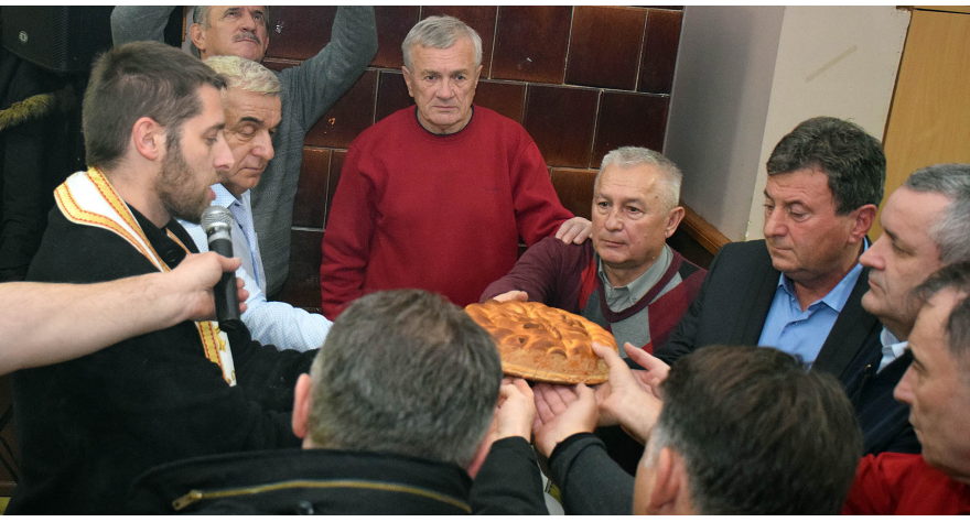 Samo jedinstveni možemo opstati