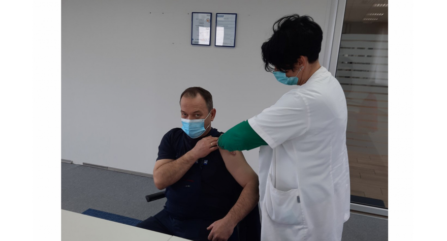 Juče imunizacija vršena i po preduzećima