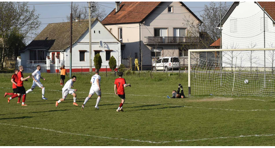 Izveštaji sa fudbalskih utakmica pećinačkih klubova