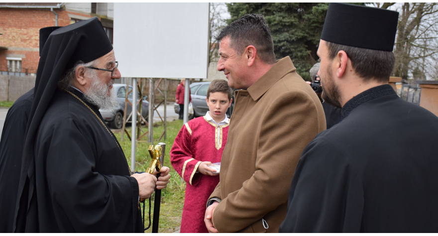 Vladika Vasilije posetio opštinu Pećinci