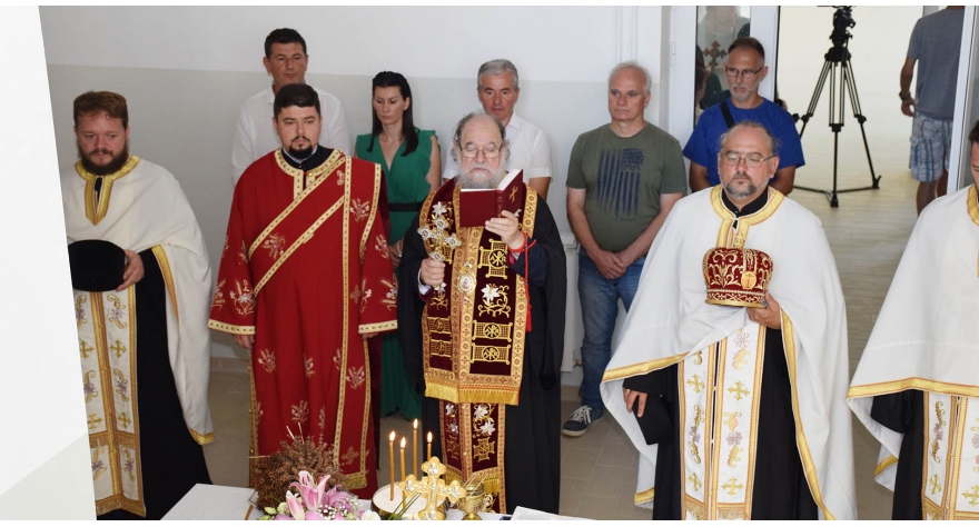 Osvećena škola u Kupinovu