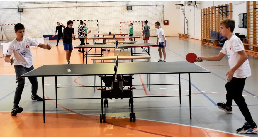 Пећинчани шампиони школског првенства