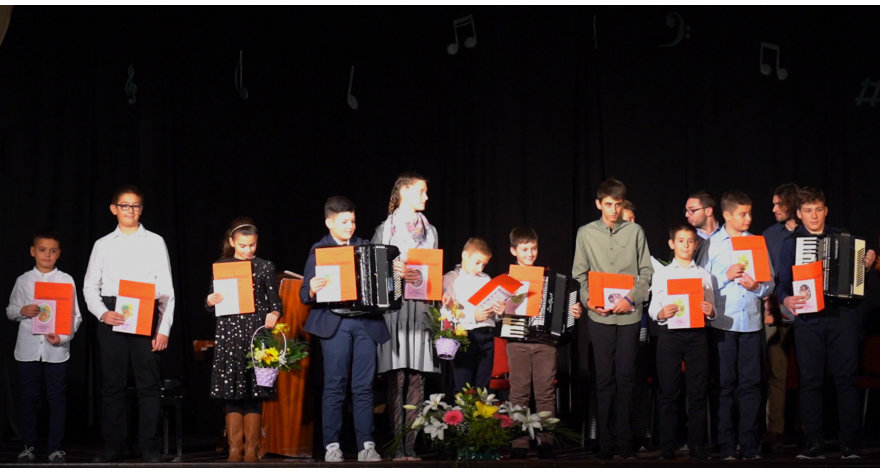 Revija muzičkih talenata (Video)