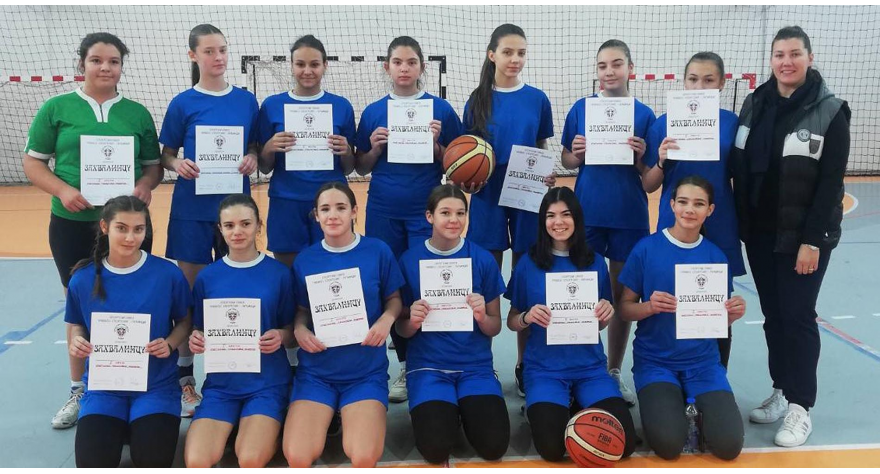 Pećinački osnovci najbolji u obe konkurencije