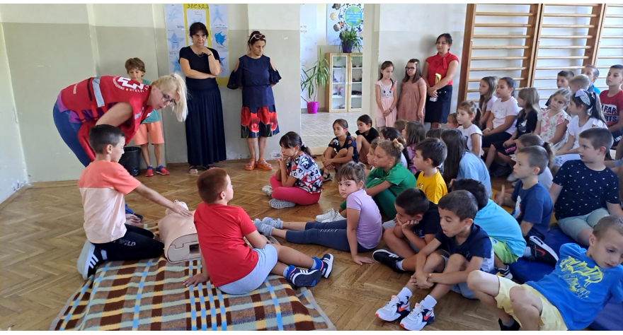Crveni krst Pećinci edukacijom obeležio Svetski dan prve pomoći