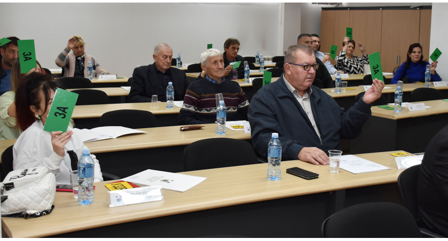 10.000 за сваког средњошколца