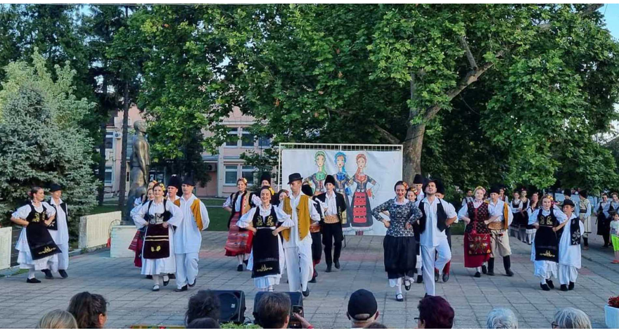 Sutra Vidovdanski koncert DNNT “Pećinci”