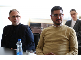 Директор КЦ Пећинци Слободан Станковић и археолог Перица Одобашић