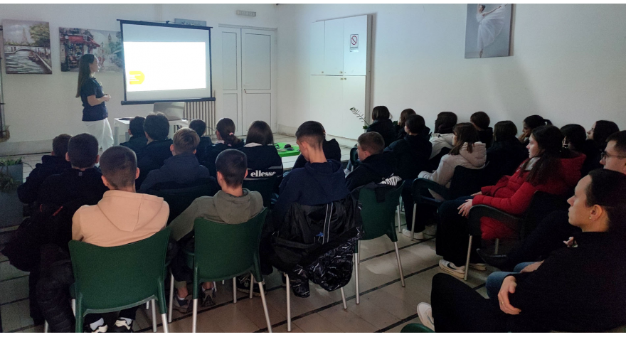 Едукација најбоља заштита од АИДС-а