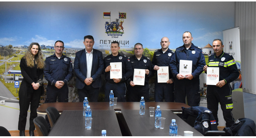 Општина наградила припаднике МУП-а за пожртвован рад (Видео)