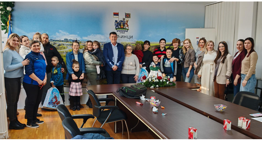 Сва деца треба да осете радост празника (Видео)