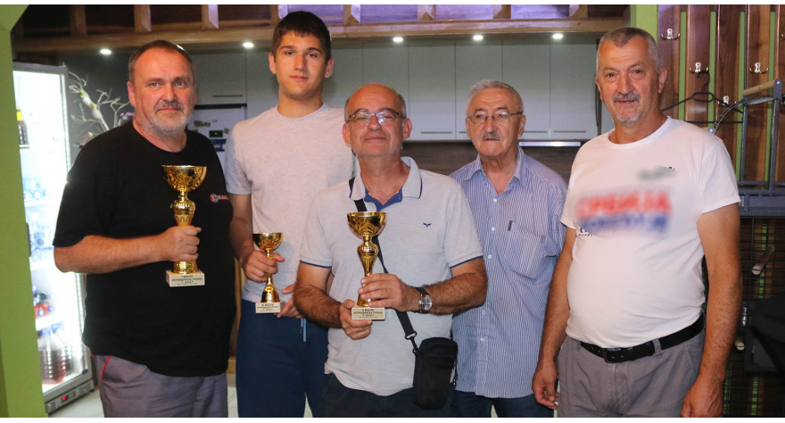 Održan Petrovdanski šahovski turnir u Donjem Tovarniku