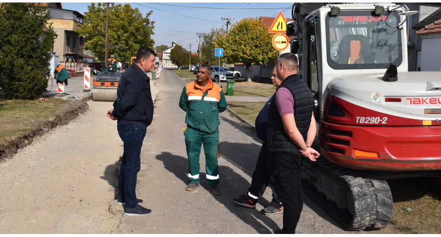 У току реконструкција споредних улица у општини Пећинци (Видео)